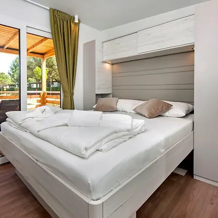 Campsite Lanterna Mobile Homes Mediteran Kamp База отдыха 4*