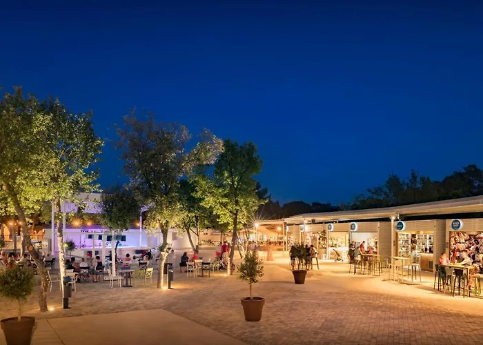 홀리데이파크 Campsite Lanterna Mobile Homes Mediteran Kamp 4*