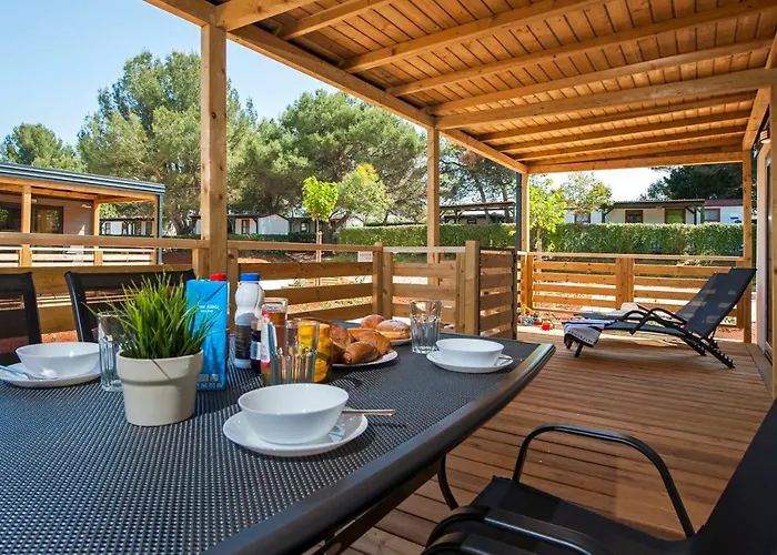 Campsite Lanterna Mobile Homes Mediteran Kamp 4* 포레치